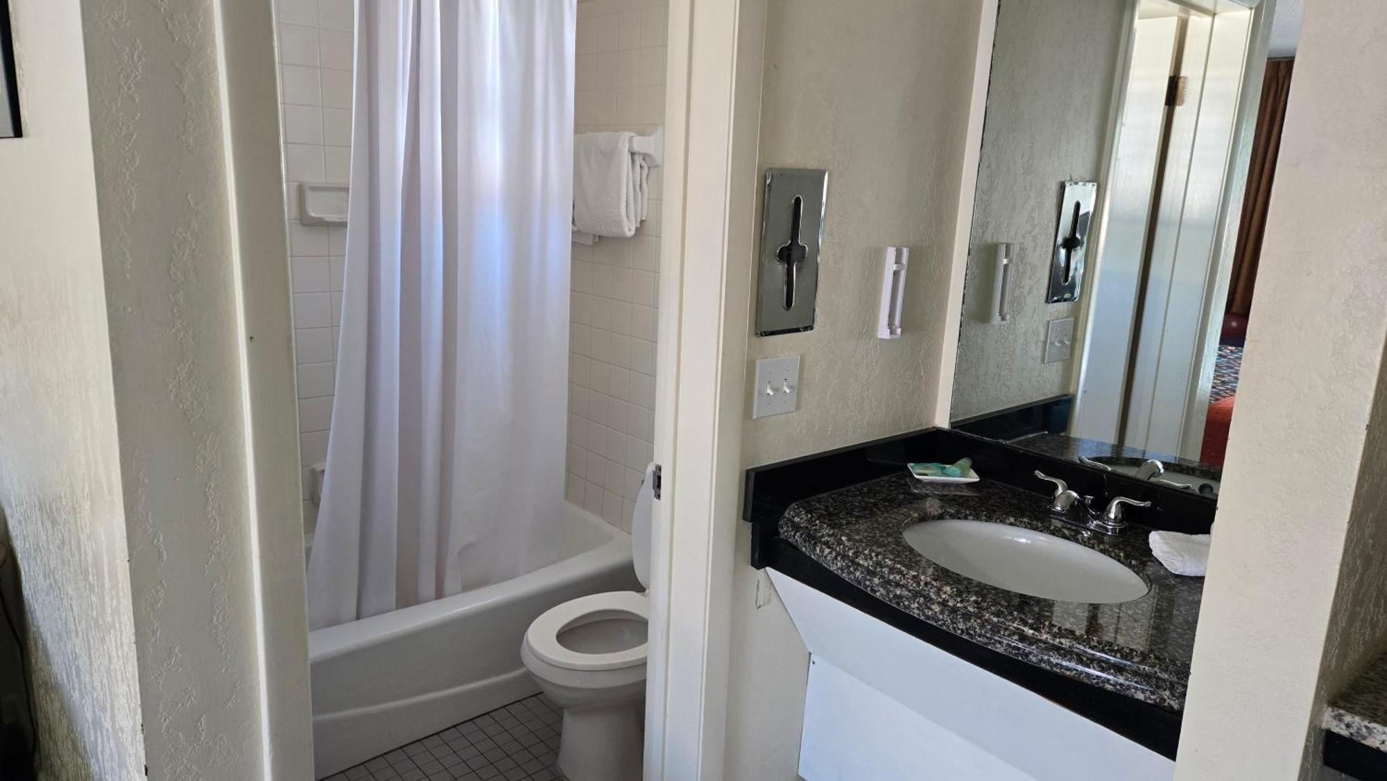 Merida Inn & Suites St. Augustine Room photo